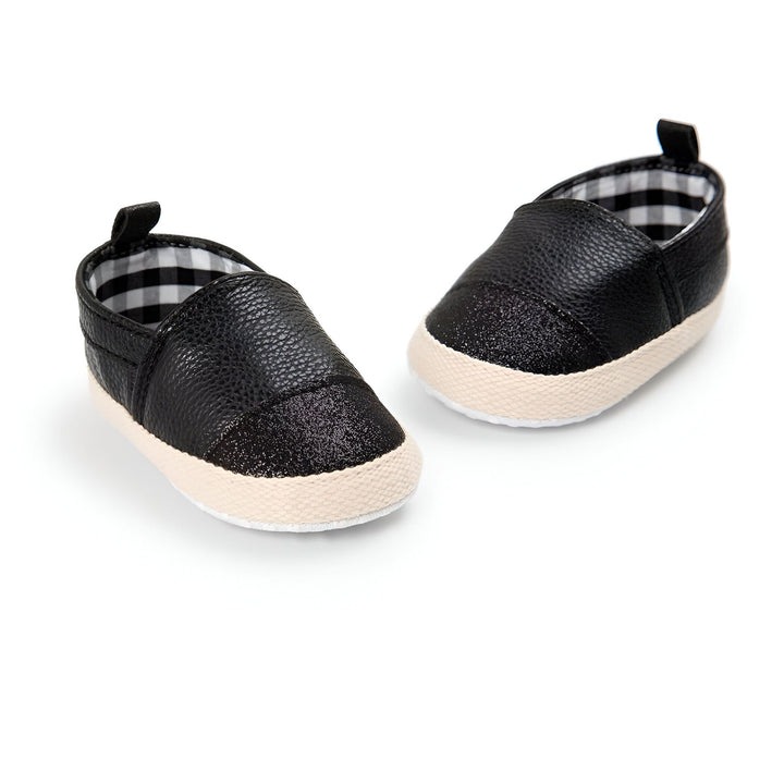 Chaussures de bébé noires avec semelles blanches et intérieur à carreaux., 45286824706229,45286824738997,45286824771765,45286824804533,45286824837301,45286824870069,45286824902837,45286824935605,45286824968373,45286825001141,45286825033909,45286825066677