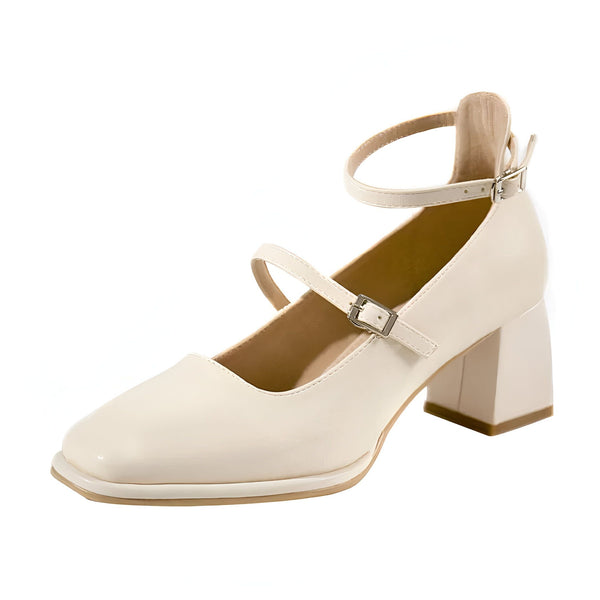 Chaussure Mary Jane blanche vernie avec talon bloc. Bride sur le cou-de-pied et autour de la cheville, fermetures à boucle argentée. Style rétro et élégant., 45286705823925,45286705856693,45286705889461,45286705922229,45286705954997,45286705987765,45286706020533,45286706053301,45286706086069,45286706118837,45286706151605,45286706184373,45286706217141,45286706249909,45286706282677