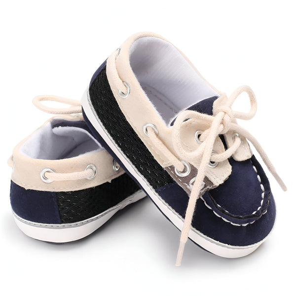 Chaussures bateau pour bébé bleu marine et beige avec lacets crème. Chaussures mignonnes et confortables pour les premiers pas de bébé. Idéal comme cadeau de naissance., 45286825427125,45286825459893,45286825492661,45286825525429,45286825558197,45286825590965