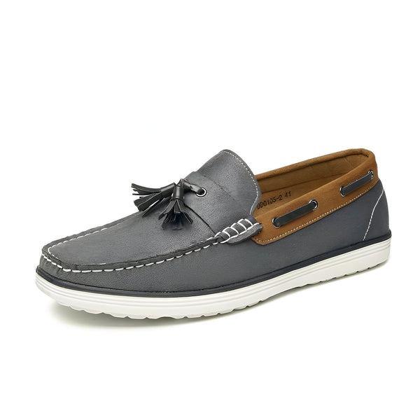 Mocassin gris pour homme avec détails marron et gland noir. Chaussure décontractée élégante., 45287031046325,45287031079093,45287031111861,45287031144629,45287031177397,45287031210165,45287031242933,45287031275701,45287031308469,45287031341237,45287031374005,45287031406773,45287031439541,45287031472309,45287031505077,45287031537845,45287031570613,45287031603381,45287031636149,45287031668917,45287031701685,45287031734453,45287031767221,45287031799989