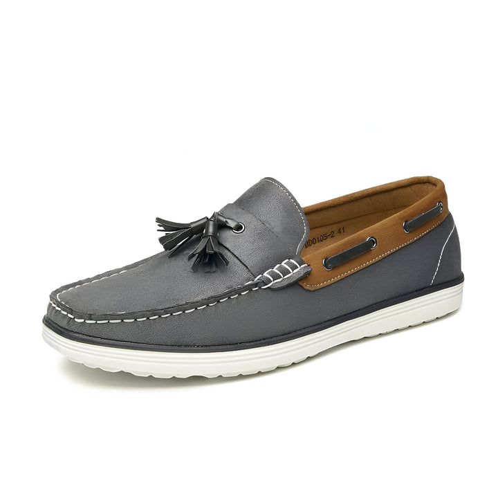 Mocassin bateau gris et marron pour homme avec gland décoratif, semelle blanche. Chaussure décontractée en cuir synthétique, idéale pour l'été., 45287031046325,45287031079093,45287031111861,45287031144629,45287031177397,45287031210165,45287031242933,45287031275701,45287031308469,45287031341237,45287031374005,45287031406773,45287031439541,45287031472309,45287031505077,45287031537845,45287031570613,45287031603381,45287031636149,45287031668917,45287031701685,45287031734453,45287031767221,4528703179998