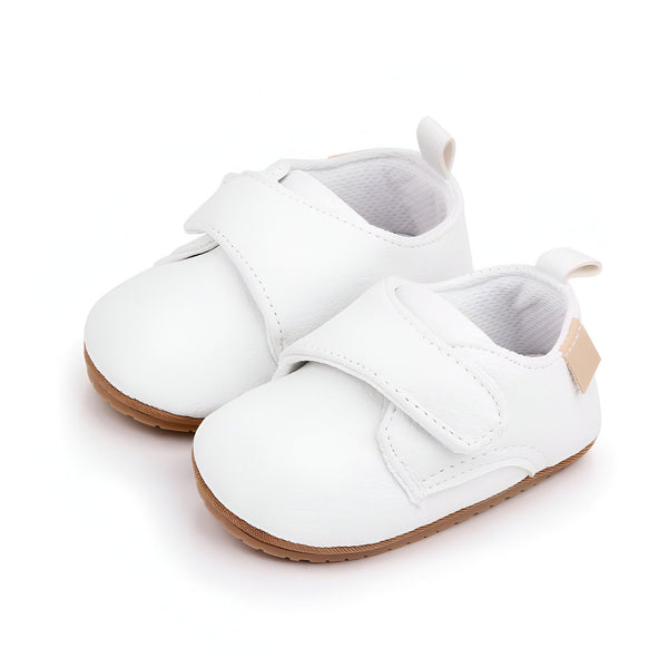 Paire de chaussures blanches pour bébé avec fermeture velcro et semelle marron clair, idéales pour les premiers pas., 45286842597557,45286842630325,45286842663093,45286842695861,45286842728629,45286842761397,45286842794165,45286842826933,45286842859701,45286842892469,45286842925237,45286842958005