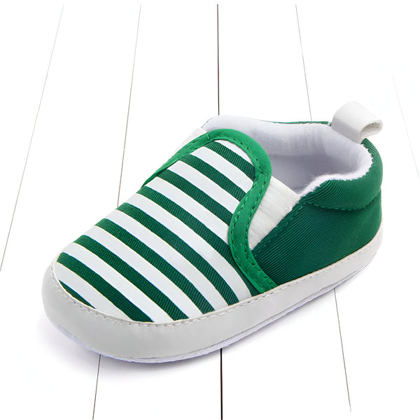 Chaussure de bébé à rayures vertes et blanches, style slip-on. Semelle blanche. Idéal pour les premiers pas. Confort et style pour votre enfant., 45286993297589,45286993330357,45286993363125,45286993395893,45286993428661,45286993461429,45286993494197,45286993526965,45286993559733