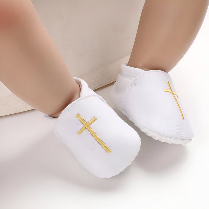 Chaussures de baptême blanches pour bébé avec croix dorée brodée, détail délicat pour célébrer un moment spécial, idée cadeau originale, chaussures confortables pour les premiers pas., 45286993592501,45286993625269,45286993658037,45286993690805,45286993723573,45286993756341