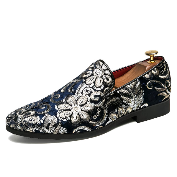 Mocassin homme bleu marine et argenté avec motifs floraux brodés, élégant et original. Chaussure de soirée, look habillé., 45286994706613,45286994739381,45286994772149,45286994804917,45286994837685,45286994870453,45286994903221,45286994935989,45286994968757,45286995001525,45286995034293,45286995067061,45286995099829,45286995132597,45286995165365,45286995198133