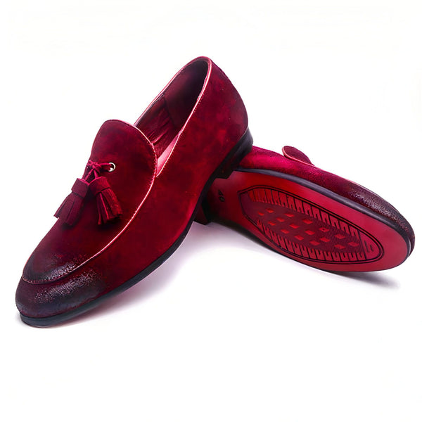 Mocassins rouges pour hommes en cuir suédé avec glands décoratifs. Chaussures élégantes pour occasions spéciales., 45287081083061,45287081115829,45287081148597,45287081181365,45287081214133,45287081246901,45287081279669,45287081312437,45287081345205,45287081377973,45287081410741,45287081443509,45287081476277,45287081509045,45287081541813,45287081574581,45287081607349,45287081640117,45287081672885,45287081705653,45287081738421,45287081771189,45287081803957,45287081836725,45287081869493,45287081902261