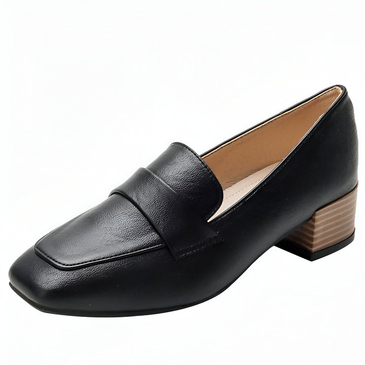 Mocassin noir élégant pour femme avec un talon bloc en bois, idéal pour un look chic et confortable. Chaussure tendance et intemporelle., 45286903906485,45286903939253,45286903972021,45286904004789,45286904037557,45286904070325,45286904103093,45286904135861,45286904168629,45286904201397,45286904234165,45286904266933,45286904299701,45286904332469,45286904365237,45286904398005,45286904430773,45286904463541,45286904496309,45286904529077,45286904561845