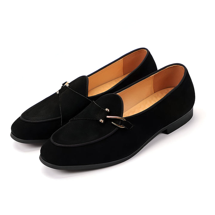 Mocassins noirs élégants avec boucle dorée, chaussures de ville classiques pour hommes. Style décontracté chic., 45286811992245,45286812025013,45286812057781,45286812090549,45286812123317,45286812156085,45286812188853,45286812221621,45286812254389,45286812287157,45286812319925,45286812352693,45286812385461,45286812418229,45286812450997,45286812483765,45286812516533,45286812549301,45286812582069,45286812614837,45286812647605,45286812680373,45286812713141,45286812745909,45286812778677,45286812811445,45