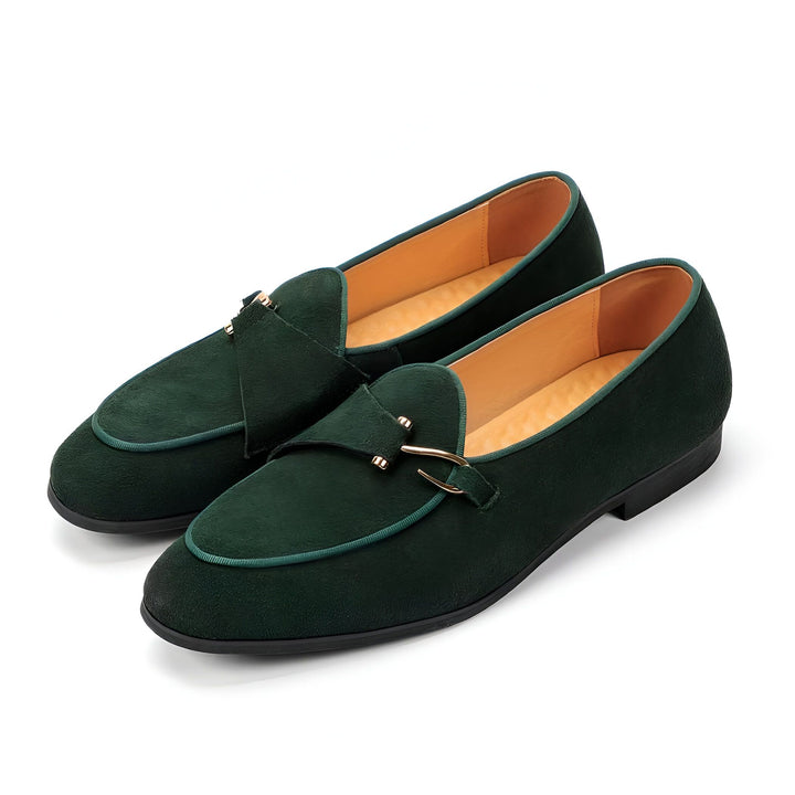 Mocassins pour hommes en daim vert avec une boucle dorée. Chaussures élégantes et confortables., 45286811992245,45286812025013,45286812057781,45286812090549,45286812123317,45286812156085,45286812188853,45286812221621,45286812254389,45286812287157,45286812319925,45286812352693,45286812385461,45286812418229,45286812450997,45286812483765,45286812516533,45286812549301,45286812582069,45286812614837,45286812647605,45286812680373,45286812713141,45286812745909,45286812778677,45286812811445,45286812844213,45286