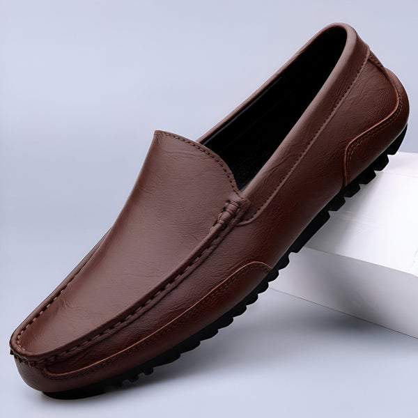 Mocassin en cuir marron pour homme. Chaussure décontractée, élégante et confortable. Style classique, idéal pour le quotidien et les occasions spéciales. Chaussure d'été, chaussure en cuir lisse, chaussure mode homme., 45287131709621,45287131742389,45287131775157,45287131807925,45287131840693,45287131873461,45287131906229,45287131938997,45287131971765,45287132004533,45287132037301,45287132070069,45287132102837,45287132135605,45287132168373,45287132201141,45287132233909,45287132266677,4528713229944