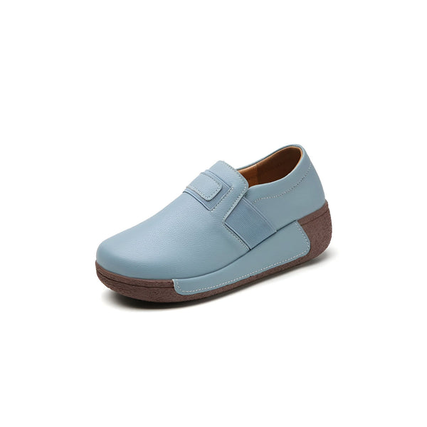 Mocassin bleu clair pour femme, avec semelle compensée marron. Chaussure élégante et confortable, idéale pour le quotidien. Détail bande élastique pour un enfilage facile., 45286646448309,45286646481077,45286646513845,45286646546613,45286646579381,45286646612149,45286646644917,45286646677685,45286646710453,45286646743221,45286646775989,45286646808757,45286646841525,45286646874293,45286646907061,45286646939829,45286646972597,45286647005365,45286647038133,45286647070901,45286647103669,45286647136437,4