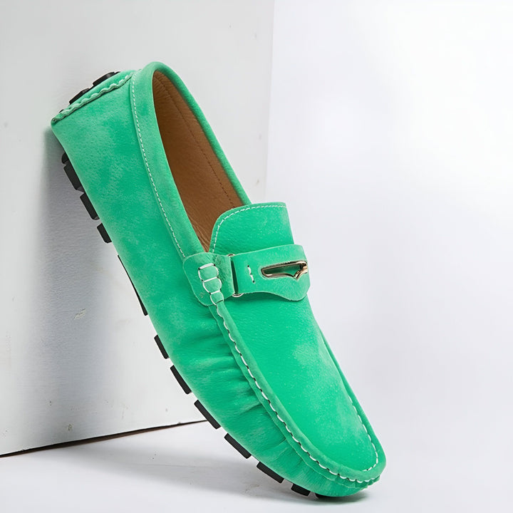 Mocassin vert en daim pour homme, style décontracté. Chaussure élégante avec semelle en caoutchouc, parfaite pour le quotidien. Mode masculine, confort et design tendance., 45286659686581,45286659719349,45286659752117,45286659784885,45286659817653,45286659850421,45286659883189,45286659915957,45286659948725,45286659981493,45286660014261,45286660047029,45286660079797,45286660112565,45286660145333,45286660178101,45286660210869,45286660243637,45286660276405,45286660309173,45286660341941,45286660374709,452