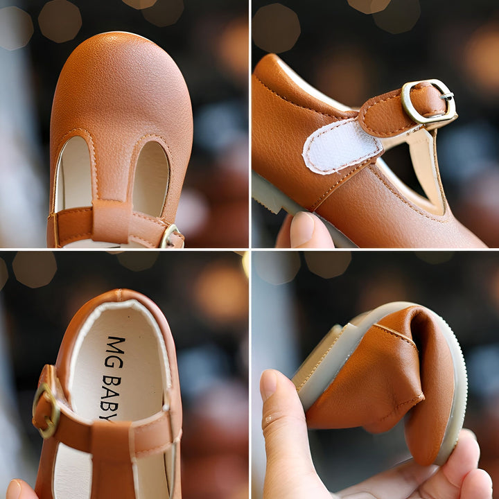 Gros plan d'une paire de chaussures marron pour bébé avec une bride à boucle et une semelle flexible. Détails de qualité et confort visible. Idéal pour les petits pieds., 45287038910645,45287038943413,45287038976181,45287039008949,45287039041717,45287039074485,45287039107253,45287039140021,45287039172789,45287039205557,45287039238325,45287039271093,45287039303861,45287039336629,45287039369397,45287039402165,45287039434933,45287039467701,45287039500469,45287039533237,45287039566005,45287039598773,452