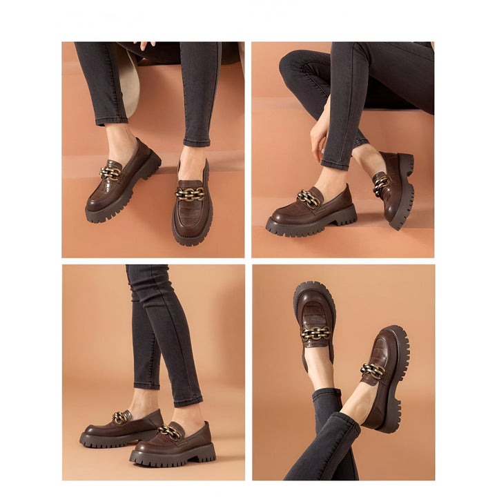 Montage de photos présentant des mocassins marron avec détails de chaîne dorée, portés avec un jean noir. Divers angles et poses mettant en valeur les chaussures. Mode chaussures automne-hiver., 45286863470773,45286863503541,45286863536309,45286863569077,45286863601845,45286863634613,45286863667381,45286863700149,45286863732917,45286863765685,45286863798453,45286863831221