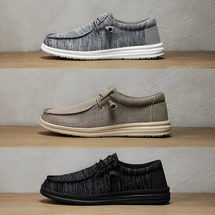 Trois paires d'espadrilles décontractées en gris, beige et noir, sur une étagère en bois devant un mur gris. Chaussures confortables avec lacets et semelles épaisses., 45286668370101,45286668402869,45286668435637,45286668468405,45286668501173,45286668533941,45286668566709,45286668599477,45286668632245,45286668665013,45286668697781,45286668730549,45286668763317,45286668796085,45286668828853,45286668861621,45286668894389,45286668927157,45286668959925,45286668992693,45286669025461,45286669058229,4528666