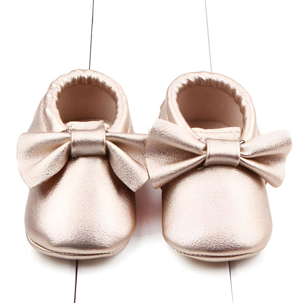 Chaussures de bébé dorées avec nœuds, adorables chaussons pour nouveau-né, accessoire mode pour enfant, cadeau de naissance original, chaussures confortables et élégantes pour bébé., 45287068827829,45287068860597,45287068893365,45287068926133,45287068958901,45287068991669,45287069024437,45287069057205,45287069089973,45287069122741,45287069155509,45287069188277,45287069221045,45287069253813,45287069286581,45287069319349,45287069352117,45287069384885
