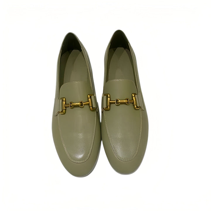 Mocassins vert olive en cuir avec boucle dorée. Chaussures élégantes pour femmes., 45286728237237,45286728270005,45286728302773,45286728335541,45286728368309,45286728401077,45286728433845,45286728466613,45286728499381,45286728532149,45286728564917,45286728597685