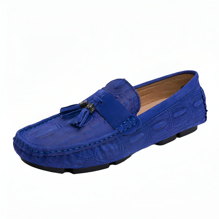 Mocassin bleu pour homme avec texture crocodile et pompons. Chaussure élégante et confortable, idéale pour un style décontracté chic. Détails soignés et finitions de qualité., 45287099465909,45287099498677,45287099531445,45287099564213,45287099596981,45287099629749,45287099662517,45287099695285,45287099728053,45287099760821,45287099793589,45287099826357,45287099859125,45287099891893,45287099924661,45287099957429,45287099990197,45287100022965,45287100055733,45287100088501,45287100121269,45287100154
