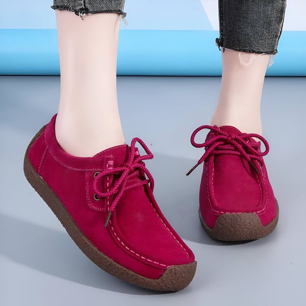 Chaussures mocassins bordeaux en daim avec lacets sur pieds. Chaussures confortables avec semelle marron pour femme. Mode décontractée., 45287091994805,45287092027573,45287092060341,45287092093109,45287092125877,45287092158645,45287092191413,45287092224181,45287092256949,45287092289717,45287092322485,45287092355253,45287092388021,45287092420789,45287092453557,45287092486325,45287092519093,45287092551861,45287092584629,45287092617397,45287092650165,45287092682933,45287092715701,45287092748469,45287092781