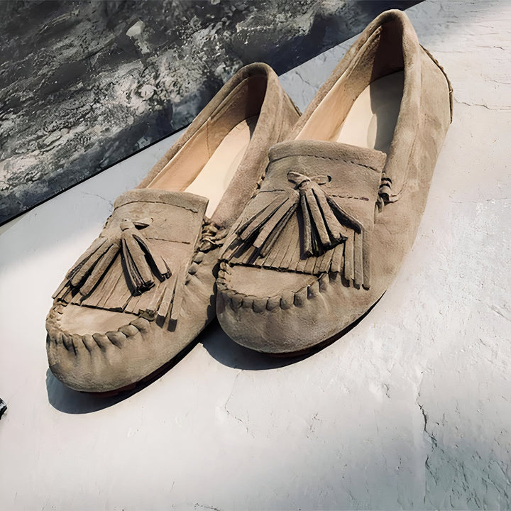 Mocassins beiges en daim avec des franges. Chaussures confortables et élégantes. Mode automne-hiver., 45286973505717,45286973538485,45286973571253,45286973604021,45286973636789,45286973669557,45286973702325,45286973735093,45286973767861,45286973800629,45286973833397,45286973866165,45286973898933,45286973931701,45286973964469,45286973997237,45286974030005,45286974062773,45286974095541,45286974128309,45286974161077,45286974193845,45286974226613,45286974259381,45286974292149,45286974324917,45286974357685,4