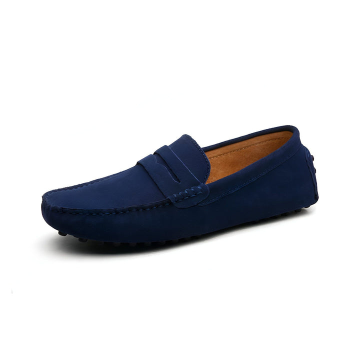 Mocassin bleu marine en daim, chaussure homme élégante et confortable. Idéal pour un look décontracté chic. Chaussure bateau classique avec détails cousus., 45286877495477,45286877528245,45286877561013,45286877593781,45286877626549,45286877659317,45286877692085,45286877724853,45286877757621,45286877790389,45286877823157,45286877855925,45286877888693,45286877921461,45286877954229,45286877986997,45286878019765,45286878052533,45286878085301,45286878118069,45286878150837,45286878183605,45286878216373,45