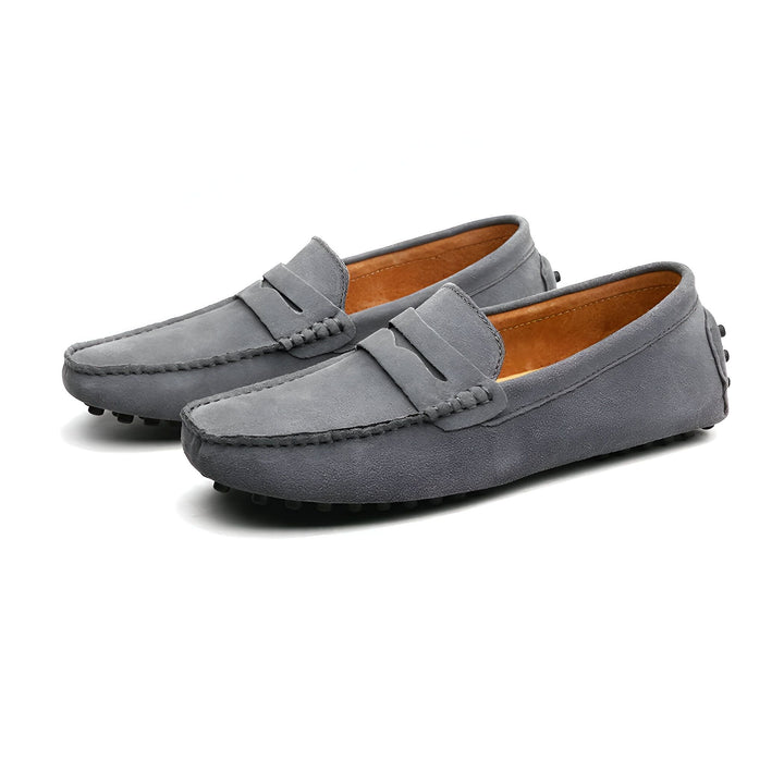Mocassins gris en daim pour hommes. Chaussures élégantes et confortables. Style décontracté et raffiné. Idéal pour toutes les occasions., 45286877495477,45286877528245,45286877561013,45286877593781,45286877626549,45286877659317,45286877692085,45286877724853,45286877757621,45286877790389,45286877823157,45286877855925,45286877888693,45286877921461,45286877954229,45286877986997,45286878019765,45286878052533,45286878085301,45286878118069,45286878150837,45286878183605,45286878216373,45286878249141