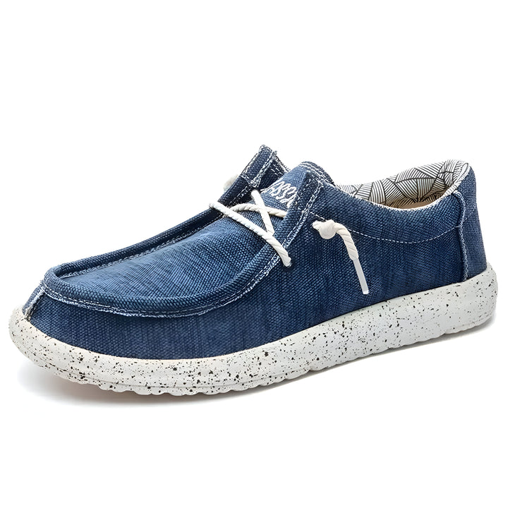 Mocassin décontracté bleu en toile avec lacets blancs et semelle mouchetée blanche. Chaussure légère et confortable., 45286669549749,45286669582517,45286669615285,45286669648053,45286669680821,45286669713589,45286669746357,45286669779125,45286669811893,45286669844661,45286669877429,45286669910197,45286669942965,45286669975733,45286670008501,45286670041269,45286670074037,45286670106805,45286670139573,45286670172341,45286670205109,45286670237877,45286670270645,45286670303413,45286670336181,452866703689