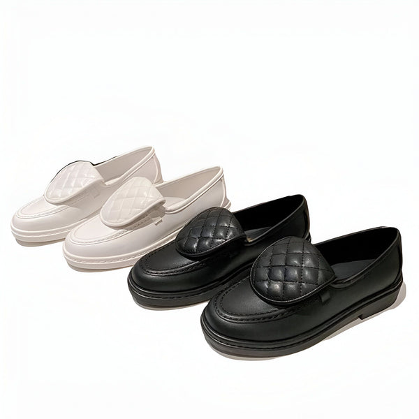 Mocassins pour femmes, deux paires blanches et deux paires noires. Chaussures plates en cuir matelassé, style décontracté et élégant. Chaussures confortables pour le quotidien., 45286707888309,45286707921077,45286707953845,45286707986613,45286708019381,45286708052149,45286708084917,45286708117685,45286708150453,45286708183221,45286708215989,45286708248757,45286708281525,45286708314293