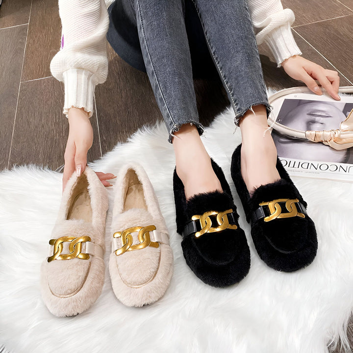 Chaussons mules confortables en fausse fourrure pour femmes, couleur crème et noir, ornés d'une chaîne dorée. Idées de cadeaux mode, chaussures d'intérieur élégantes., 45286986842293,45286986875061,45286986907829,45286986940597,45286986973365,45286987006133,45286987038901,45286987071669,45286987104437,45286987137205,45286987169973,45286987202741,45286987235509,45286987268277,45286987301045,45286987333813,45286987366581,45286987399349,45286987432117,45286987464885