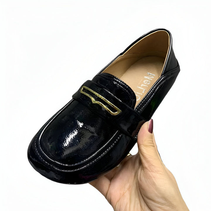 Mocassin verni noir, détail doré sur le dessus, élégant et confortable. Chaussure de mode pour femme, parfaite pour un look chic et décontracté. Accessoire de style, chaussures pour femmes., 45286945161397,45286945194165,45286945226933,45286945259701,45286945292469,45286945325237,45286945358005,45286945390773,45286945423541,45286945456309,45286945489077,45286945521845,45286945554613,45286945587381,45286945620149,45286945652917,45286945685685,45286945718453,45286945751221,45286945783989,4528694581675