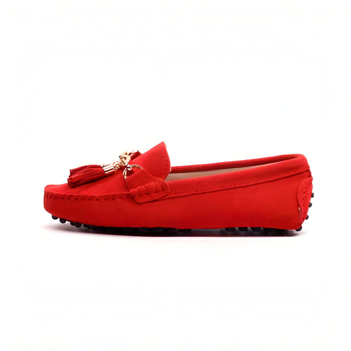 Mocassin rouge en daim avec gland et ornements dorés, idéal pour un style élégant et confortable. Chaussure de mode pour femme, parfait pour une tenue décontractée chic., 45287125450933,45287125483701,45287125516469,45287125549237,45287125582005,45287125614773,45287125647541,45287125680309,45287125713077,45287125745845,45287125778613,45287125811381,45287125844149,45287125876917,45287125909685,45287125942453,45287125975221,45287126007989,45287126040757,45287126073525,45287126106293,45287126139061,452