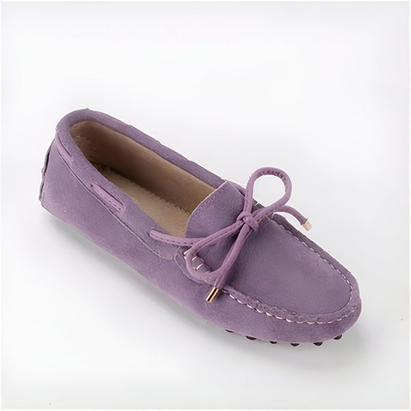 Mocassin violet en daim pour femme, avec un petit nœud décoratif. Chaussure confortable et élégante., 45287070662837,45287070695605,45287070728373,45287070761141,45287070793909,45287070826677,45287070859445,45287070892213,45287070924981,45287070957749,45287070990517,45287071023285,45287071056053,45287071088821,45287071121589,45287071154357,45287071187125,45287071219893,45287071252661,45287071285429,45287071318197,45287071350965,45287071383733,45287071416501,45287071449269,45287071482037,45287071514805