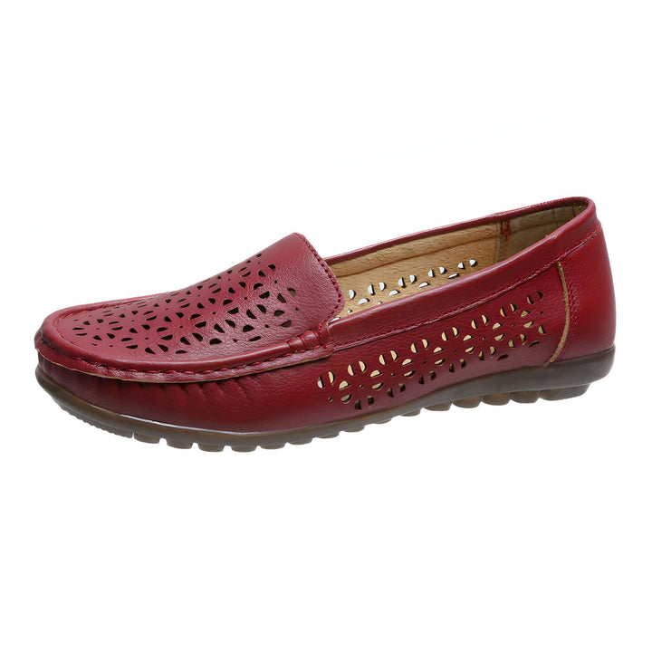 Mocassin rouge ajouré en cuir pour femme, idéal pour l'été. Chaussure confortable et élégante, parfaite pour une tenue décontractée., 45286888145077,45286888177845,45286888210613,45286888243381,45286888276149,45286888308917,45286888341685,45286888374453,45286888407221,45286888439989,45286888472757,45286888505525,45286888538293,45286888571061,45286888603829,45286888636597,45286888669365,45286888702133,45286888734901,45286888767669,45286888800437,45286888833205,45286888865973,45286888898741,45286888
