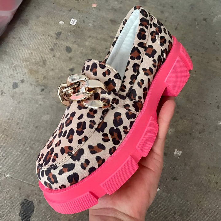 Mocassin léopard à semelle rose épaisse et chaîne dorée décorative. Chaussure tendance pour femme, motif animal, style audacieux. Mode automne-hiver., 45286832406709,45286832439477,45286832472245,45286832505013,45286832537781,45286832570549,45286832603317,45286832636085
