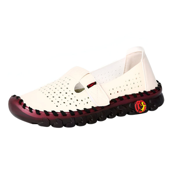 Mocassin femme en cuir blanc cassé, perforé avec semelle extérieure épaisse bordeaux et noire. Chaussure confortable et légère pour le quotidien. Style décontracté et aéré., 45286742589621,45286742622389,45286742655157,45286742687925,45286742720693,45286742753461,45286742786229,45286742818997,45286742851765,45286742884533,45286742917301,45286742950069,45286742982837,45286743015605,45286743048373,45286743081141,45286743113909,45286743146677,45286743179445,45286743212213,45286743244981,45286743277