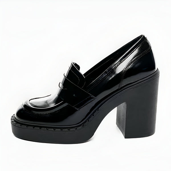 Mocassin noir verni à talon bloc pour femme. Chaussure élégante avec une semelle épaisse crantée. Mode chaussures femmes., 45287055687861,45287055720629,45287055753397,45287055786165,45287055818933,45287055851701,45287055884469,45287055917237,45287055950005,45287055982773,45287056015541,45287056048309,45287056081077,45287056113845