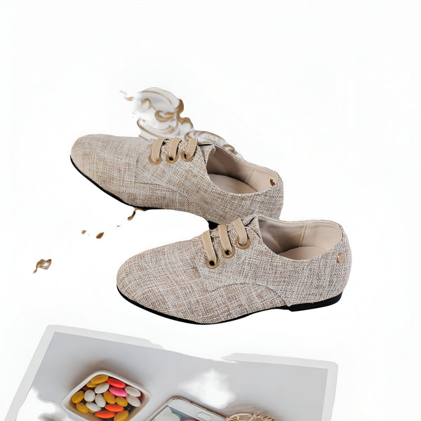 Chaussures plates beige à lacets flottant au-dessus d'un cadre avec des bonbons colorés. Chaussures décontractées pour femmes., 45286760448181,45286760480949,45286760513717,45286760546485,45286760579253,45286760612021,45286760644789,45286760677557,45286760710325,45286760743093,45286760775861,45286760808629,45286760841397,45286760874165,45286760906933,45286760939701,45286760972469,45286761005237,45286761038005,45286761070773,45286761103541,45286761136309,45286761169077,45286761201845,45286761234613,452