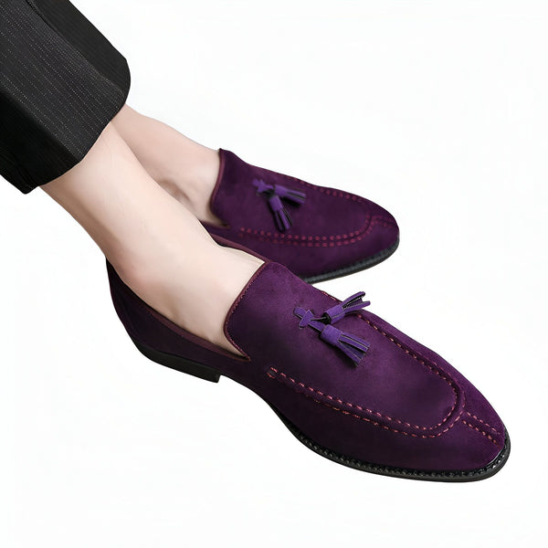 Mocassins pour hommes en daim violet avec glands, style élégant et décontracté. Chaussures confortables et tendance pour compléter une tenue soignée., 45286928613557,45286928646325,45286928679093,45286928711861,45286928744629,45286928777397,45286928810165,45286928842933,45286928875701,45286928908469,45286928941237,45286928974005,45286929006773,45286929039541,45286929072309,45286929105077,45286929137845,45286929170613,45286929236149,45286929268917,45286929301685,45286929334453,45286929367221,45286929