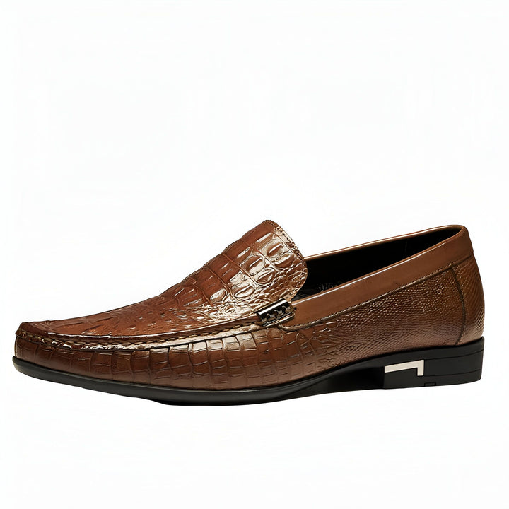 Mocassin en cuir marron motif crocodile pour homme, élégant et raffiné. Chaussures de ville tendance avec boucle décorative., 45287143866549,45287143899317,45287143932085,45287143964853,45287143997621,45287144030389,45287144063157,45287144095925,45287144128693,45287144161461,45287144194229,45287144226997,45287144259765,45287144292533