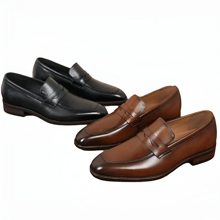 Paire de mocassins classiques pour hommes en cuir noir et marron. Chaussures élégantes et confortables, idéales pour un look formel ou décontracté. Mode masculine, souliers en cuir, mocassins pour hommes., 45286724042933,45286724075701,45286724108469,45286724141237,45286724174005,45286724206773,45286724239541,45286724272309,45286724305077,45286724337845,45286724370613,45286724403381,45286724436149,45286724468917