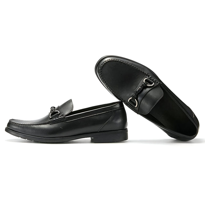 Mocassins noirs en cuir pour hommes, style classique avec boucle métallique, chaussures élégantes et confortables., 45286723027125,45286723059893,45286723092661,45286723125429,45286723158197,45286723190965,45286723223733,45286723256501,45286723289269,45286723322037,45286723354805,45286723387573,45286723420341,45286723453109