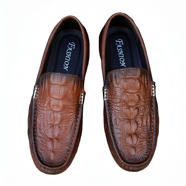 Mocassins marron en cuir motif crocodile, chaussures élégantes pour hommes avec intérieur noir et inscription "Fashion"., 45287140262069,45287140294837,45287140327605,45287140360373,45287140393141,45287140425909,45287140458677,45287140491445,45287140524213,45287140556981,45287140589749,45287140622517,45287140655285,45287140688053,45287140720821,45287140753589,45287140786357,45287140819125,45287140851893,45287140884661,45287140917429