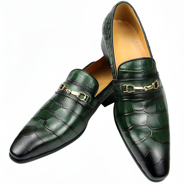 Mocassins pour hommes en cuir vert avec motif crocodile et ornements dorés. Chaussures élégantes et sophistiquées pour un look tendance., 45287103660213,45287103692981,45287103725749,45287103758517,45287103791285,45287103824053,45287103856821,45287103889589,45287103922357