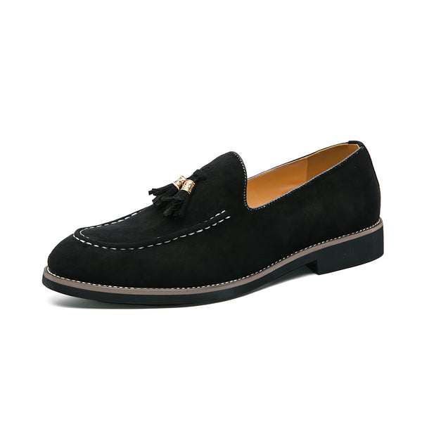 Mocassin noir élégant avec pompons décoratifs et surpiqûres blanches contrastantes. Chaussure classique pour homme, idéale pour un look sophistiqué et décontracté., 45286848626869,45286848659637,45286848692405,45286848725173,45286848757941,45286848790709,45286848823477,45286848856245,45286848889013,45286848921781,45286848954549,45286848987317,45286849020085,45286849052853,45286849085621,45286849118389,45286849151157,45286849183925,45286849216693,45286849249461,45286849282229,45286849314997,4528684