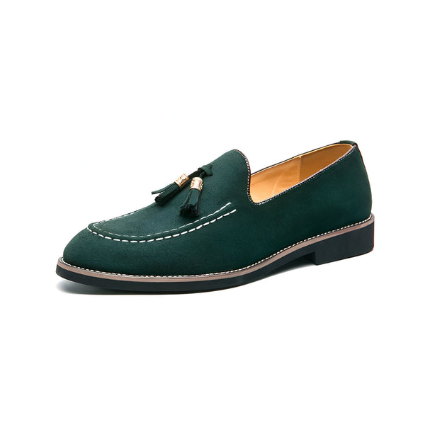 Mocassin vert en daim avec des glands, élégant et confortable. Chaussure homme idéale pour un look décontracté chic. Mode masculine, style et confort., 45286848626869,45286848659637,45286848692405,45286848725173,45286848757941,45286848790709,45286848823477,45286848856245,45286848889013,45286848921781,45286848954549,45286848987317,45286849020085,45286849052853,45286849085621,45286849118389,45286849151157,45286849183925,45286849216693,45286849249461,45286849282229,45286849314997,45286849347765,45286849