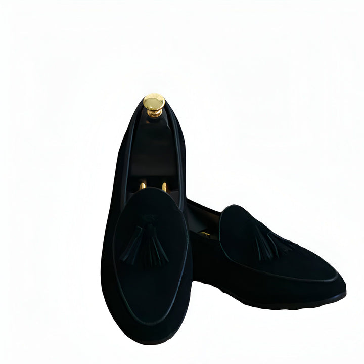 Mocassins noirs élégants avec glands et embauchoirs en bois. Chaussures en cuir de qualité pour homme., 45287085670581,45287085703349,45287085736117,45287085768885,45287085801653,45287085834421,45287085867189,45287085899957,45287085932725,45287085965493,45287085998261,45287086031029,45287086063797,45287086096565,45287086129333,45287086162101,45287086194869,45287086227637,45287086260405,45287086293173,45287086325941,45287086358709,45287086391477,45287086424245,45287086457013,45287086489781,4528708652254