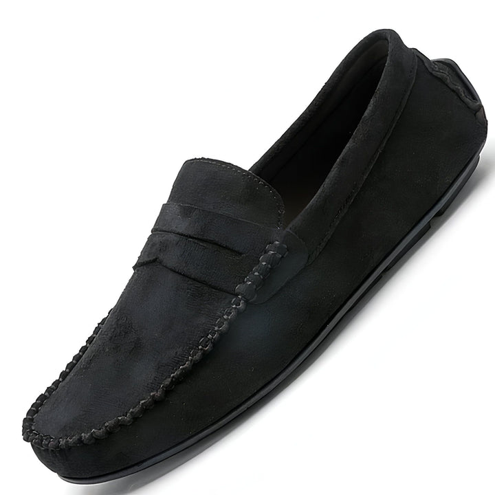 Mocassin noir en daim pour hommes, style décontracté et confortable, idéal pour le quotidien. Chaussure élégante et sophistiquée., 45287111229621,45287111262389,45287111295157,45287111327925,45287111360693,45287111393461,45287111426229