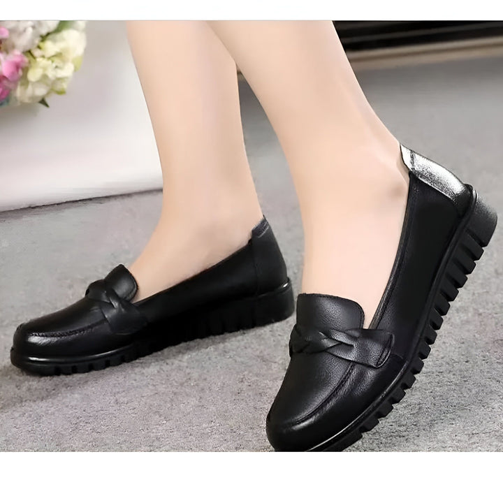 Chaussures plates noires élégantes pour femmes, mocassins en cuir avec détail tressé, confort et style décontracté., 45286736265397,45286736298165,45286736330933,45286736363701,45286736396469,45286736429237,45286736462005,45286736494773