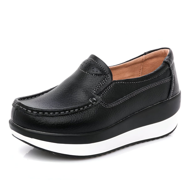 Mocassin noir pour femme avec semelle compensée blanche. Chaussures décontractées en cuir, parfaites pour un look confortable et tendance. Style slip-on facile à porter., 45286901547189,45286901579957,45286901612725,45286901645493,45286901678261,45286901711029,45286901743797,45286901776565,45286901809333,45286901842101,45286901874869,45286901907637,45286901940405,45286901973173,45286902005941,45286902038709