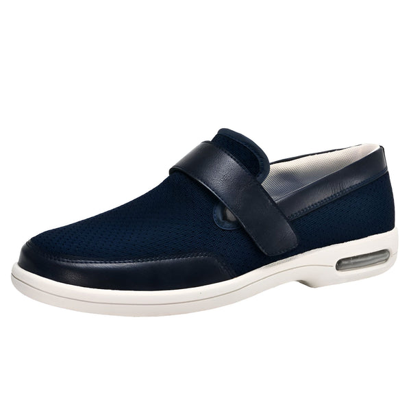 Chaussure décontractée bleu marine pour homme, style mocassin avec fermeture à bande auto-agrippante. Semelle blanche confortable avec coussin d'air visible. Idéale pour un usage quotidien., 45286748094645,45286748127413,45286748160181,45286748192949,45286748225717,45286748258485,45286748291253,45286748324021,45286748356789,45286748389557,45286748422325,45286748455093,45286748487861,45286748520629,45286748553397,45286748586165,45286748618933,45286748651701,45286748684469,45286748717237,45286748750005,